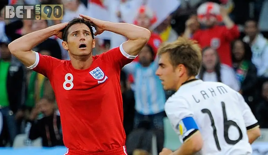 داوران جنجالی تاریخ فوتبال (9 صحنه پرحاشیه) 7 England Germany Lampard 2010