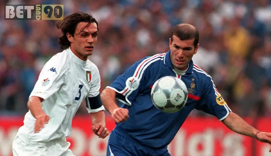 داوران جنجالی تاریخ فوتبال (9 صحنه پرحاشیه) 6 France Italy Zidane 2000