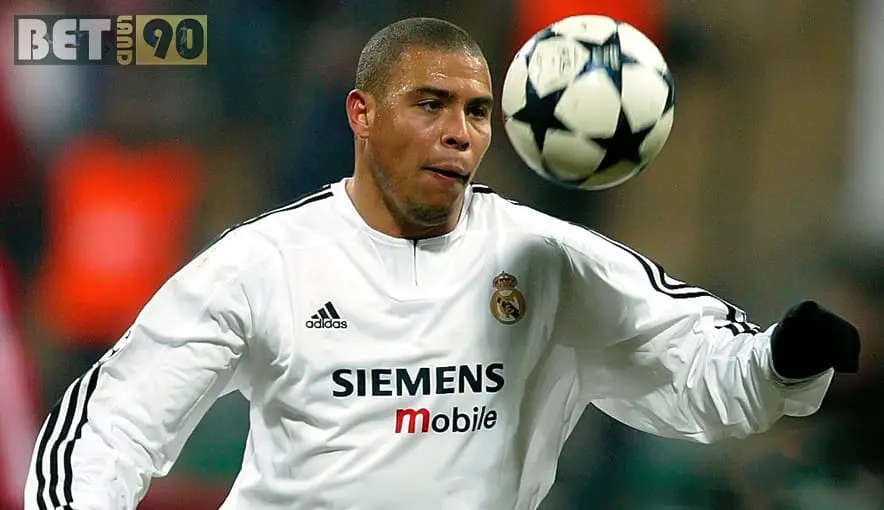 13 انتقال جنجالی تاریخ فوتبال 8 Ronaldo Nazario