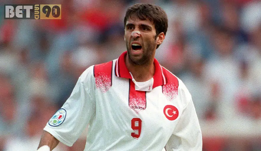 فوتبالیست هایی که قربانی سیاست شدند 8 Hakan Sukur