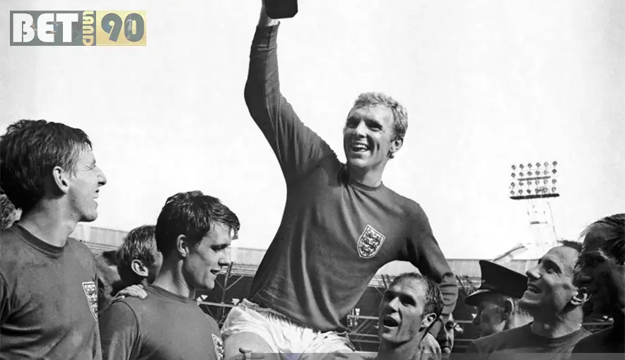 5 گل عجیب که داوران پذیرفتند 2 Geoff Hurst